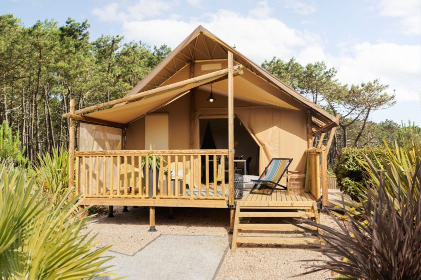 extérieur du jungle lodge glamping