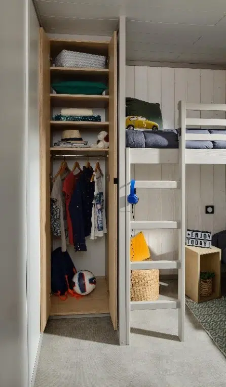 Casane 38-3 chambre enfant avec rangement