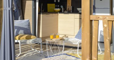 gamme locative plein air chalets fabre terrasse bois couverte