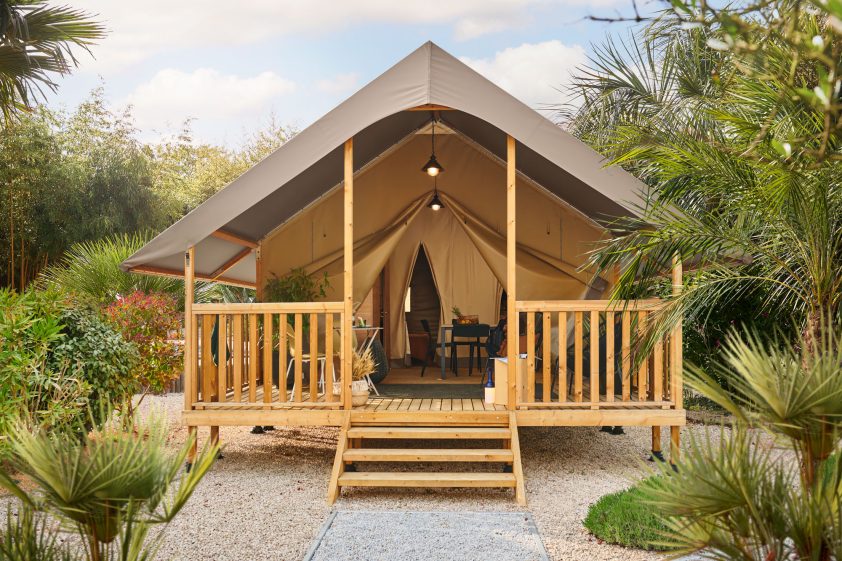 terrasse extérieur mini wood lodge toilé
